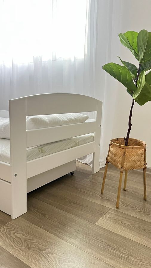 Односпальная кровать для подростка натурального дерева ВИННИ LUNA - БЕЛЫЙ